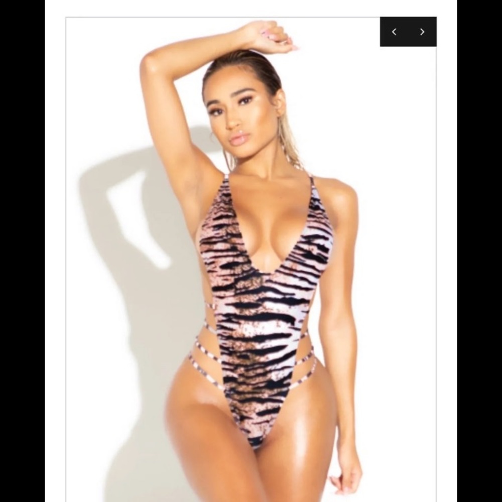 NEW SEXY ONE PIECE